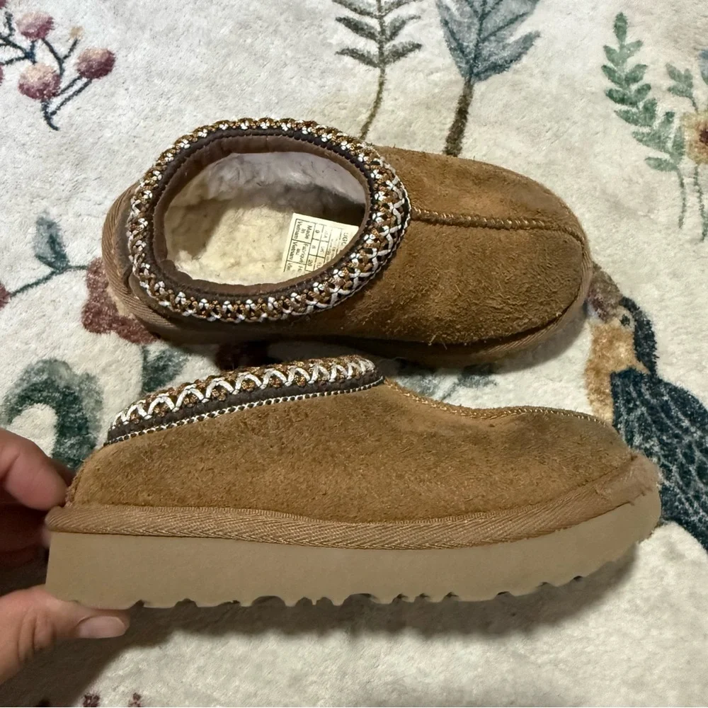 Ugg Tasman toddler chestnut Brown Suede Slip-On Slippers 9
